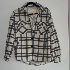 Thread and Supply XS Cream and Gray Plaid Button-Up Shacket
